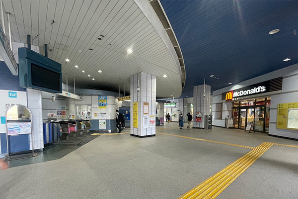 東西線妙典駅の改札を出て左へ